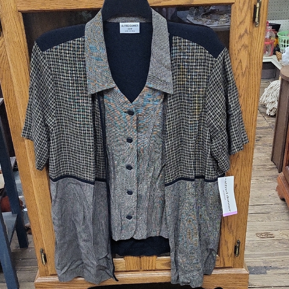 Alfred Dunner Black and Brown Patterned Blouse NWT